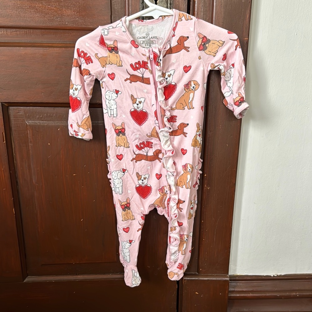 Caden Lane Puppy Love ruffle footie